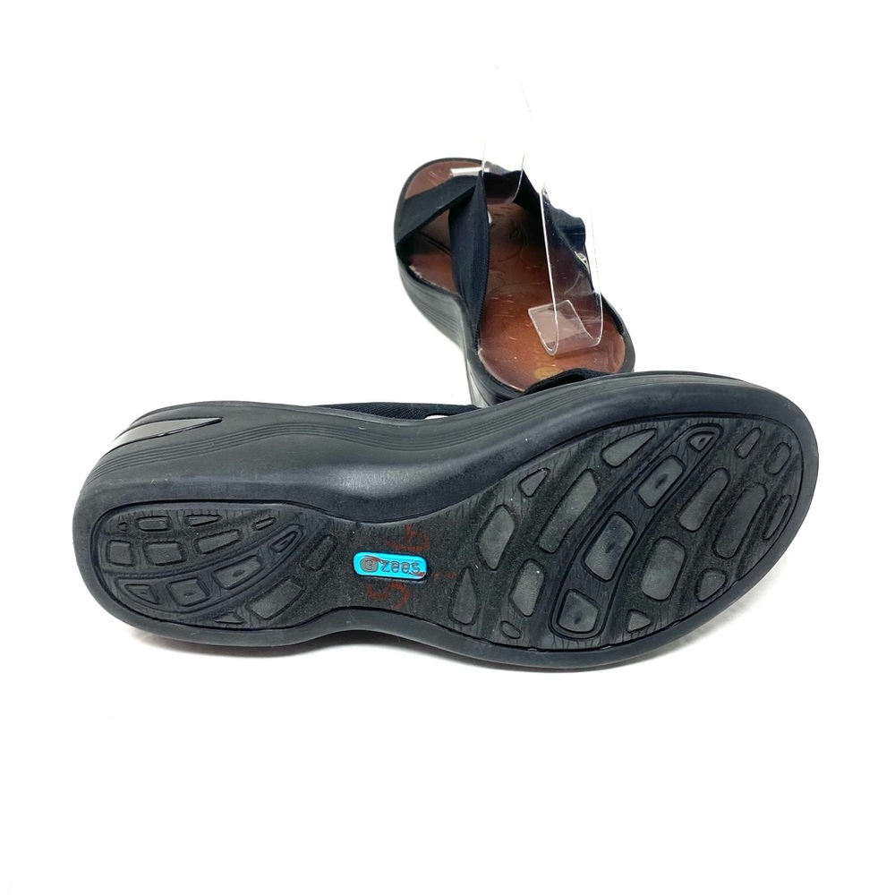 Bzees Sandals - Picture 3 of 7